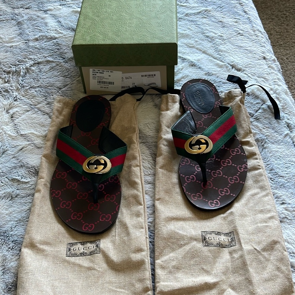 Gucci kika sandals.  I will not reach out make an offer if want !